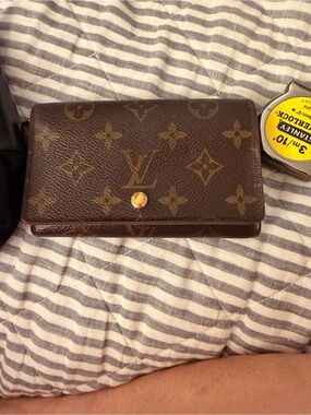 Louis Vuitton Monogram Canvas Brown & Gold Snap Wallet